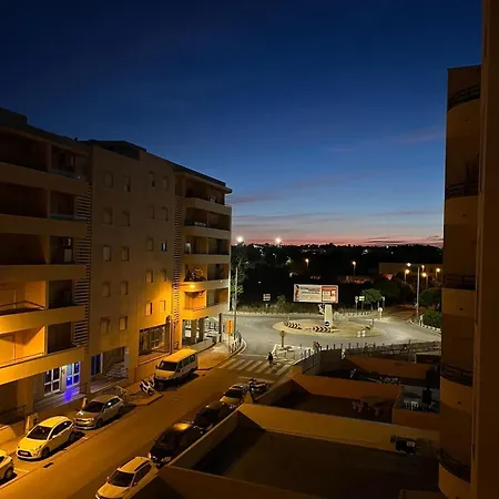 The Sunset 1 Bed Flat Short Walk Armacao Апартаменты *